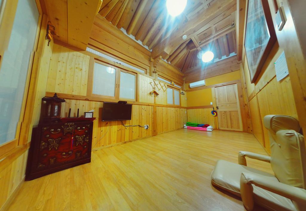 Hanok Guesthouse Jangsoo Jeonju Bilik gambar