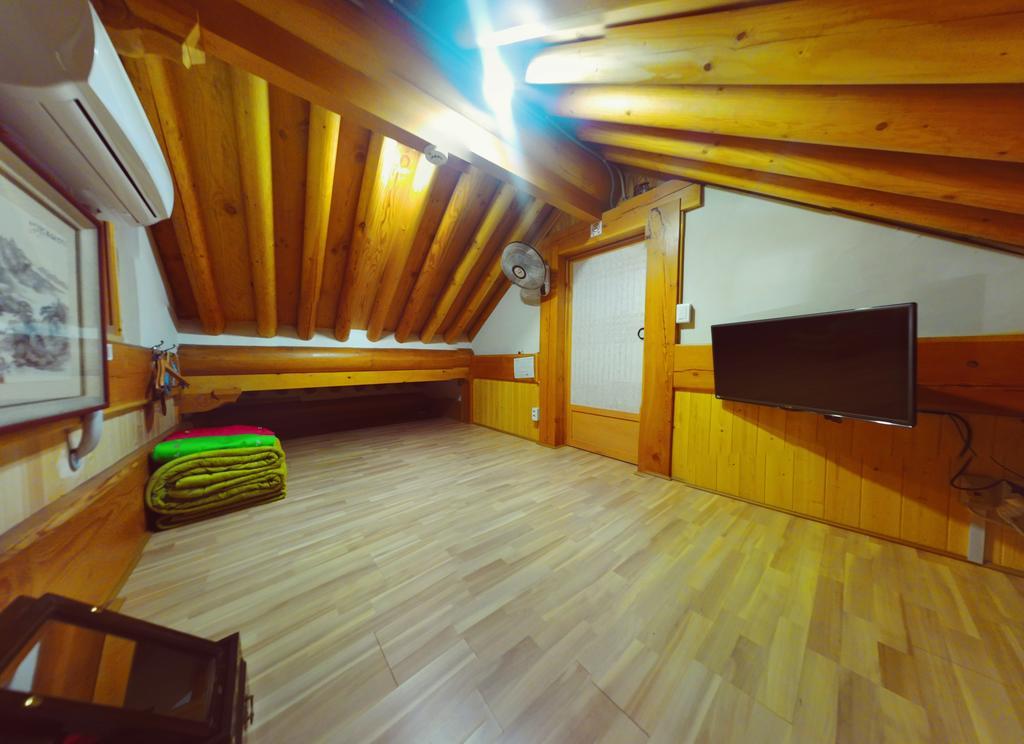 Hanok Guesthouse Jangsoo Jeonju Bilik gambar